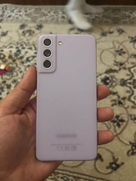 Продам Samsung S21 FE 5G