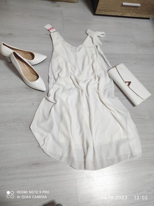 Страхотен бял лот