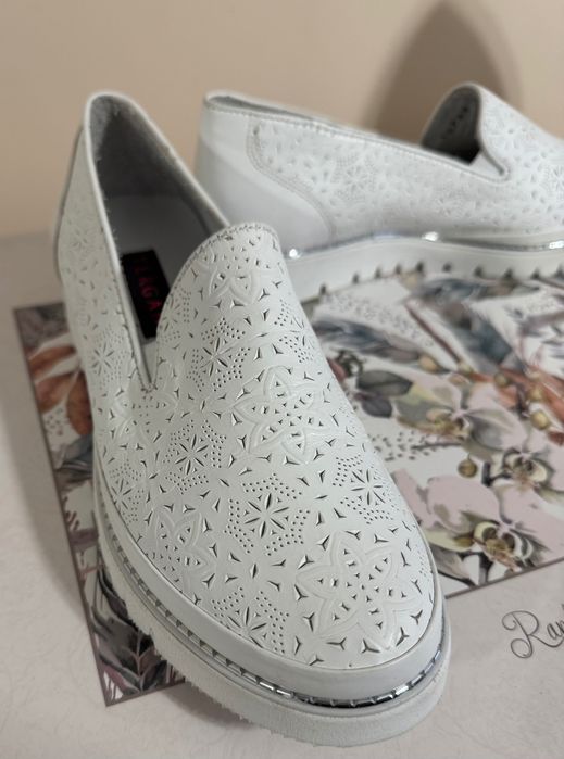 Слипоны белые импортные