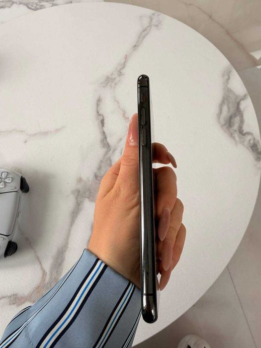iPhone XS 64GB Батерия: 81%