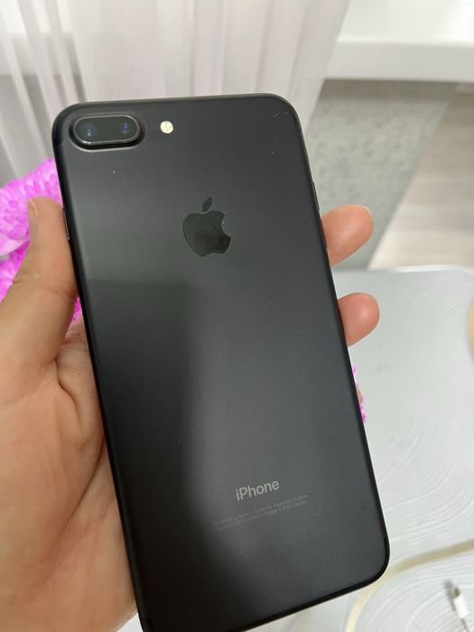 iPhone 7 plus б/у