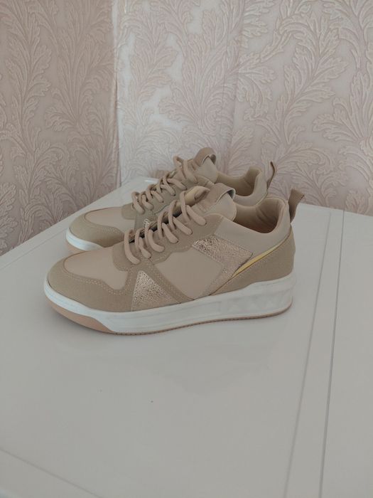 Женские кроссовки DERIMOD (Турция) 38 рр.