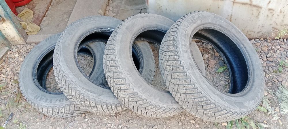 Продам резину на R15