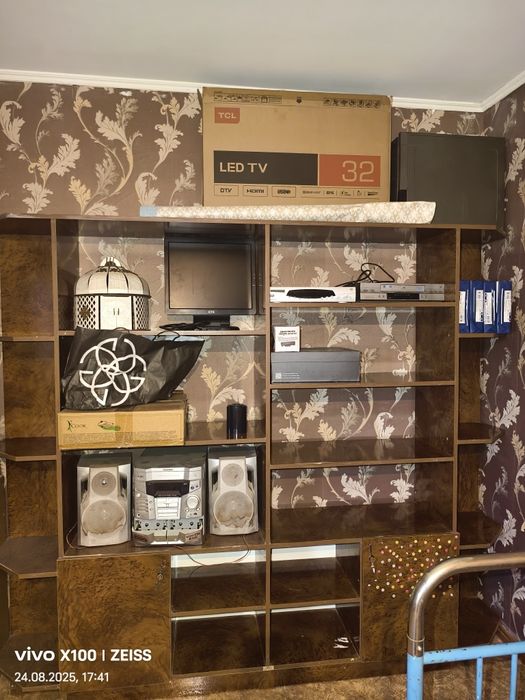 Шкаф стенка продается