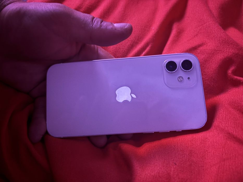 Vand iphone 12 mai multe detali in descriere
