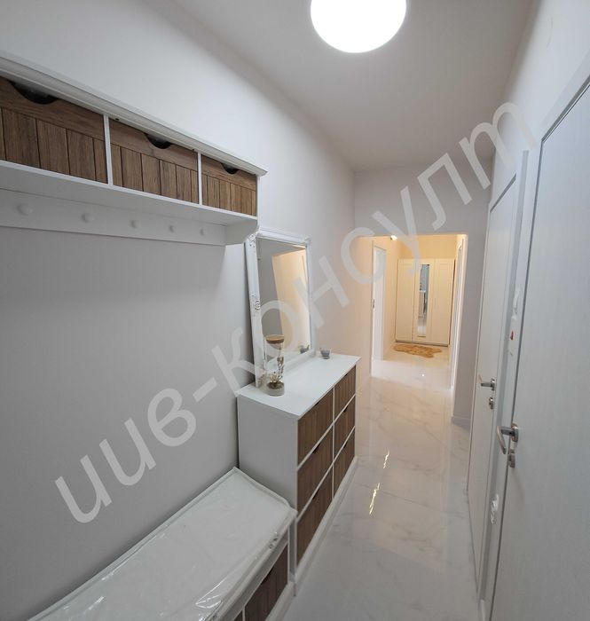 Продава се Тристаен апартамент в Велико Търново, Център - 70 кв.м за 1558 €/кв.м - Снимка #11