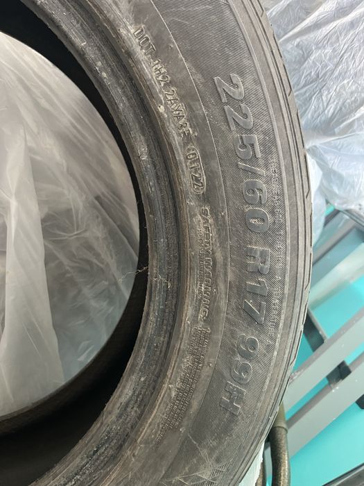 Продам шины 225/60 R17