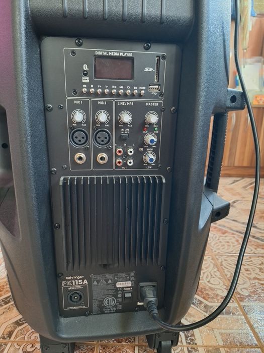 2 броя Активни тонколкони  15 ки behringer