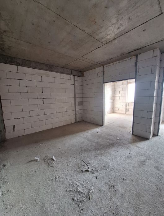 Чинара парк. Продаю свою квартиру 2+1комнатная 59.5 кв.м 2 этаж