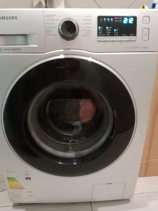 Продается стиральная машина