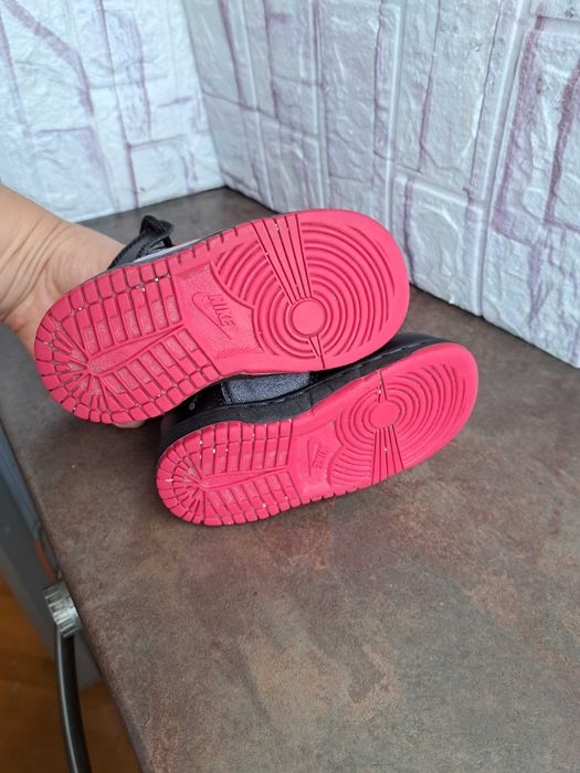 маратонки за момиче кецове,спортни обувки Nike,найк,номер 22,5