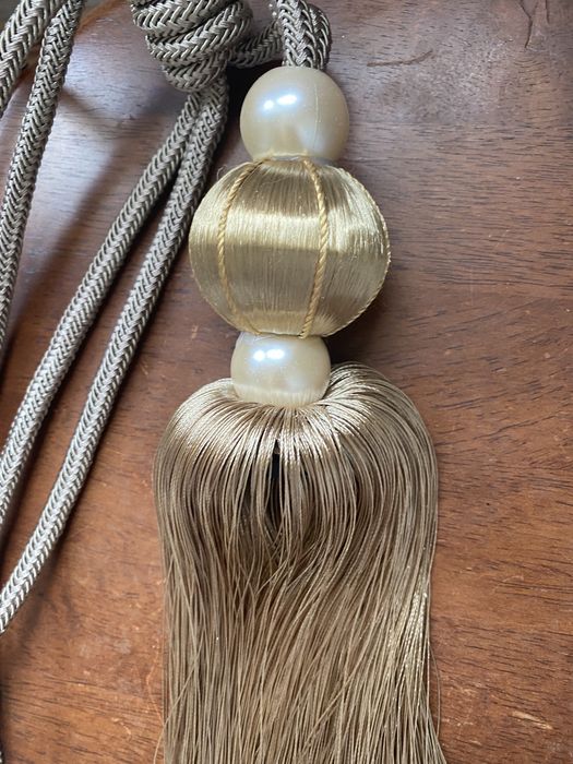 Подхваты для штор кисти