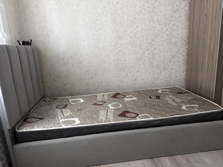 Односпальный кровать