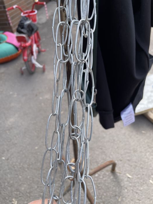 Продам вешалки и цепи