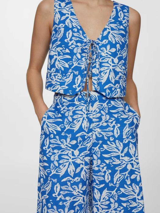 Нов сет на mango - елек с връзки и панталон