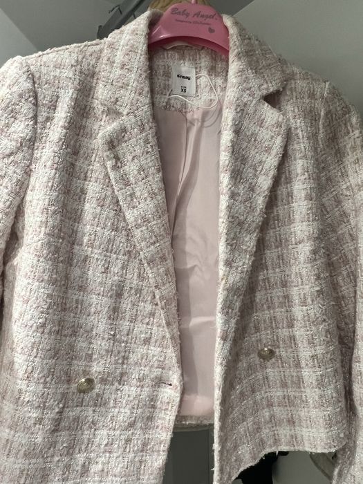 Дамски сака и якета