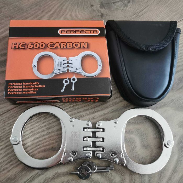 Стоманени Белезници с КАЛЪФ Твърда Връка UMAREX Германия HC 600