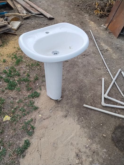 Продам раковину тюльпан