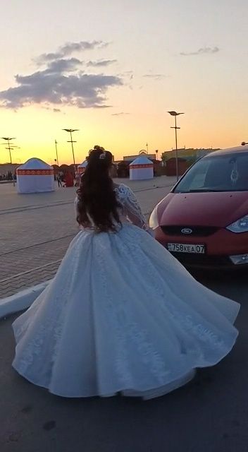 Продам свадебное платье