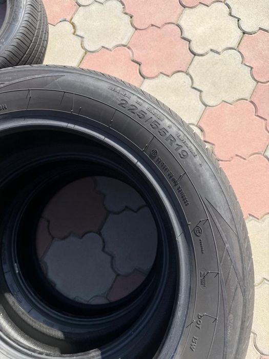 Продам в отличном состоянии 225/55R19