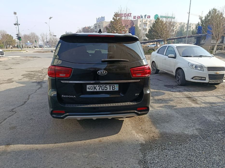 Kia Karnival Arzon Narx