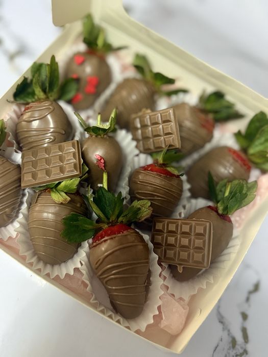 Клубника в шоколаде Алматы