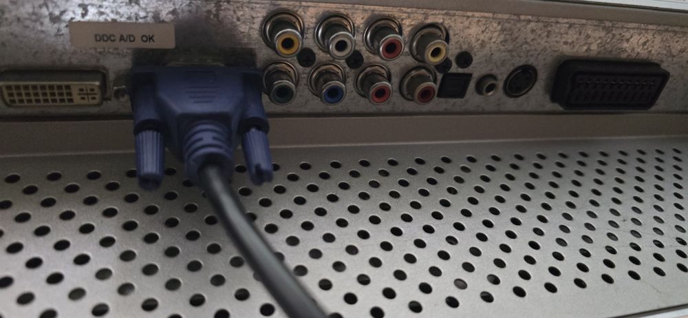 Телевизор продам