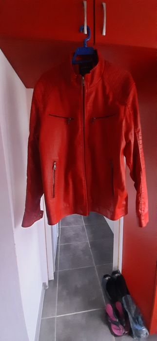 Продава се уникално елегантно яке xxxl