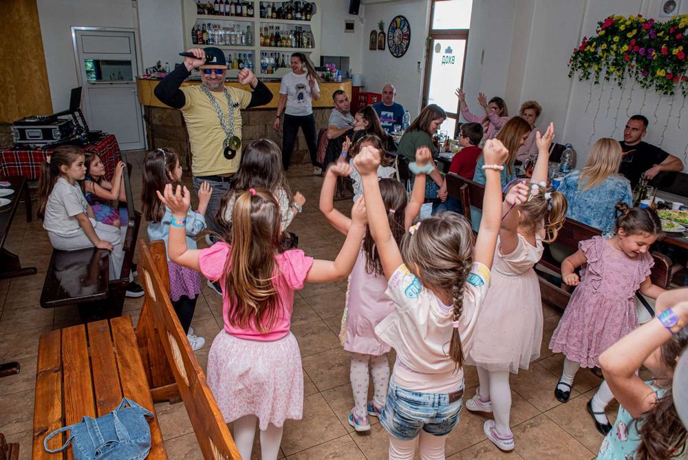 Професионален аниматор и ди джей за детски рожден ден или детско парти