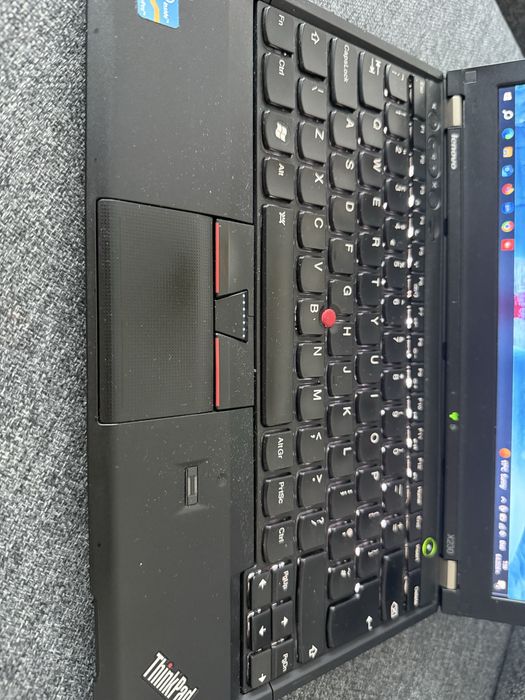 Lenovo X230 /12.5 inch/i5-3320/8 RAM/256+120 SSD/Docking station