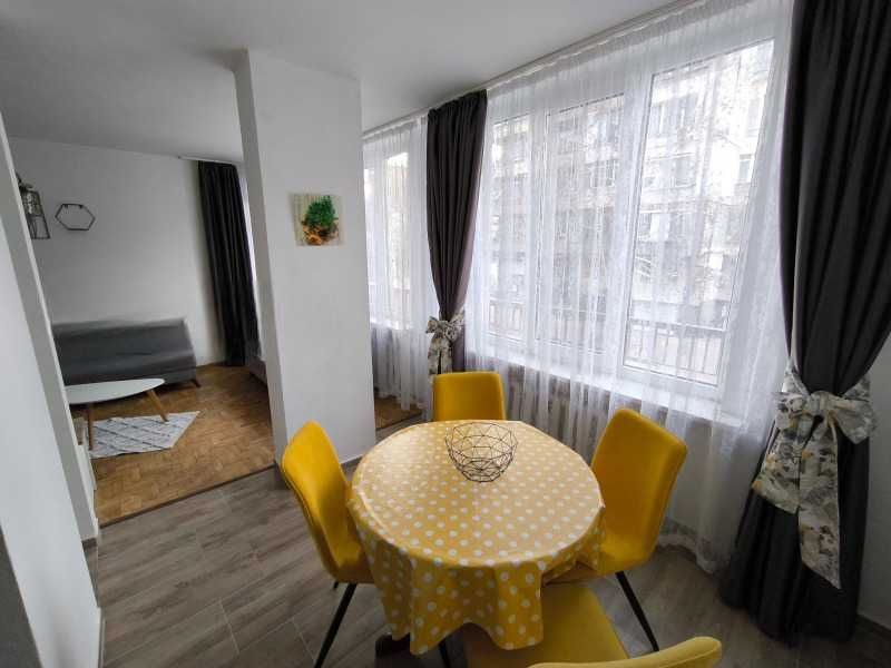 Дава се под наем Тристаен апартамент в София, Оборище - 80 кв.м за 994.5 € - Снимка #2