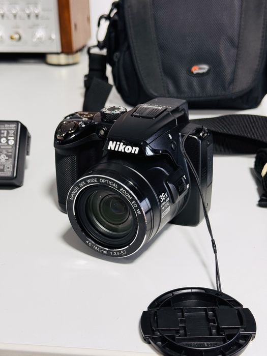 Aparat foto NIKON Coolpix P500 - ca nou - accesorizat + geantă