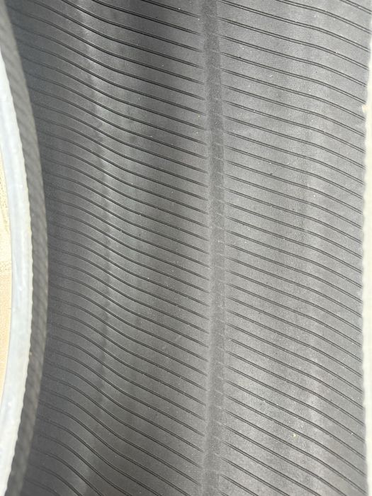 Продам одну шину от Прадо