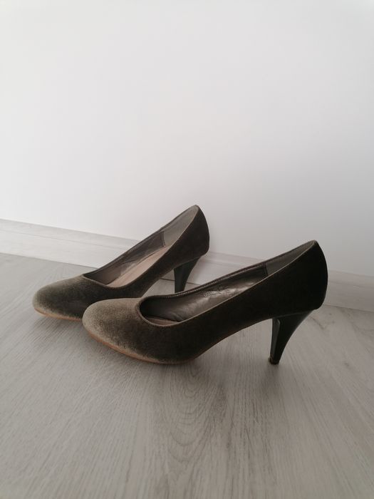 Официални дамски обувки