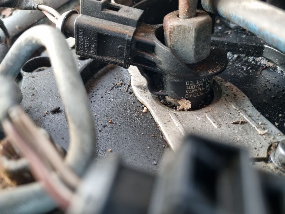 Дюзи и помпа за 2.0 тди 140 коня Фолксваген Джета Голф 6 Пасат 7 Ауди