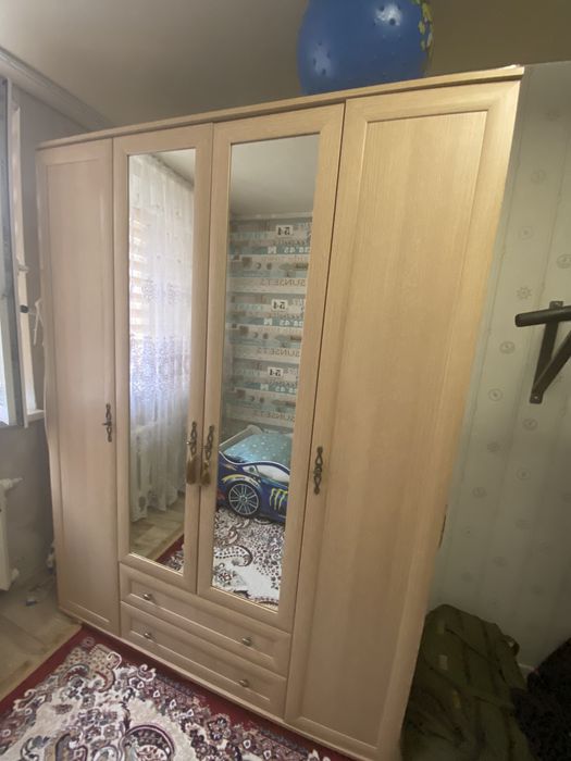 Спальный гарнитур