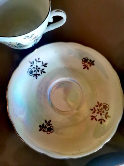 Антикварен порцеланов колекционерски сет сервиз чинийки чашки каничка