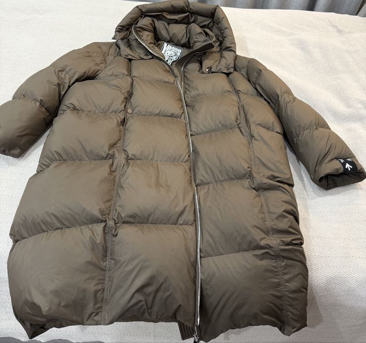 Продам молодежный пуховик-оверсайз