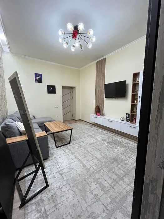 Чиланзар Высокопотолочка, 2 комнатная