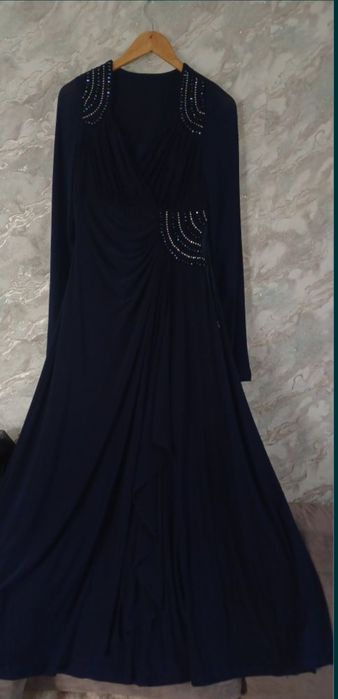 Продам платья срочнооооо