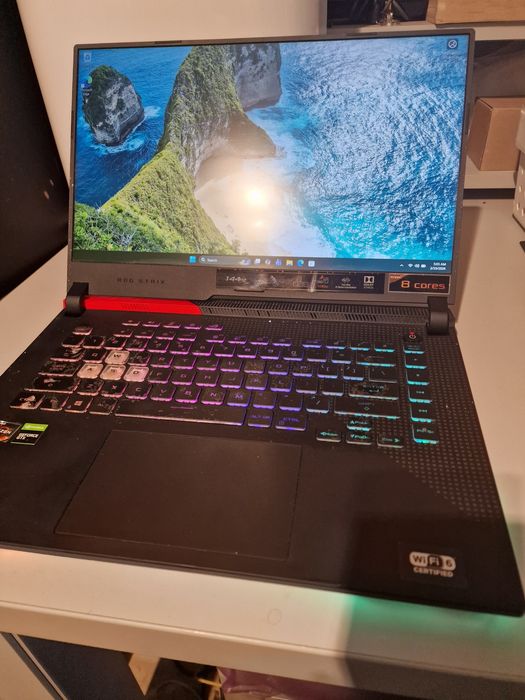 Laptop Asus Rog Strix G513