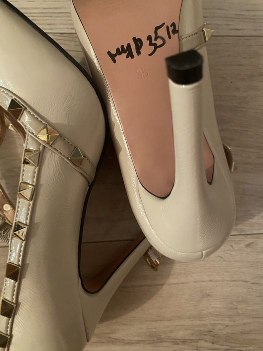 Продам туфли 35 размер