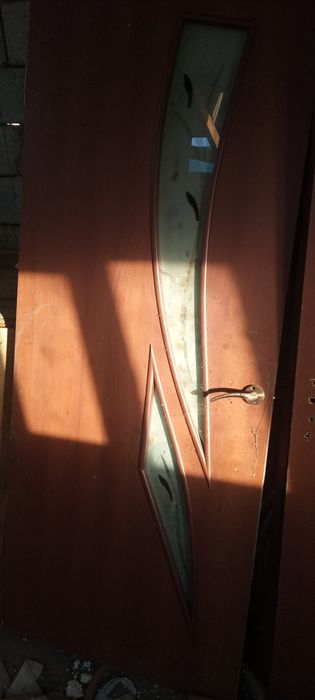 Продам двери 2 шт по 5 тысяч