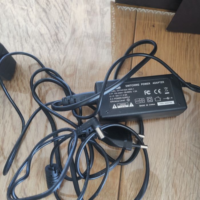 Адаптери   зарядни и други