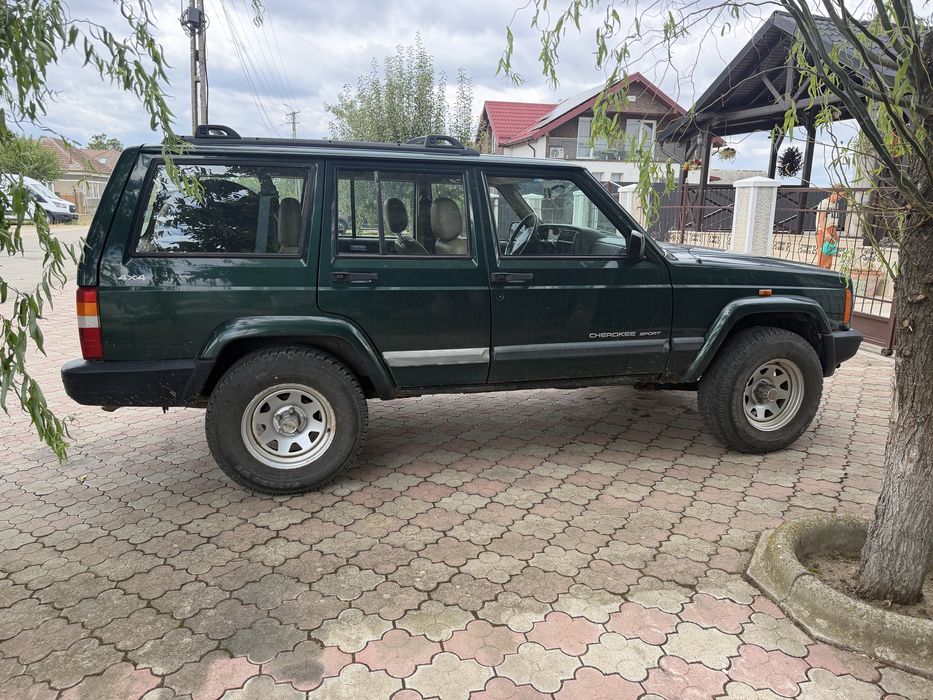 Jeep Cherokee XJ,2,5D