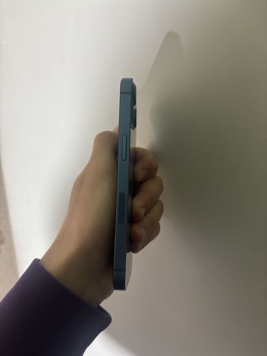 iPhone 13 128GB (Blue)