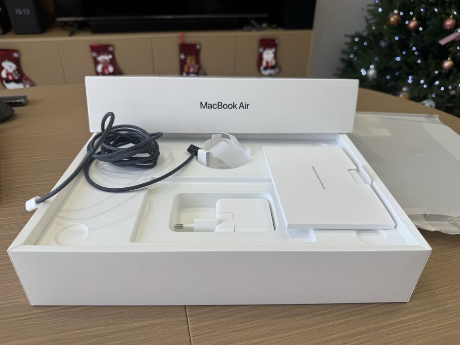 MacBook Air, 13,6 дюймов, Чип М2