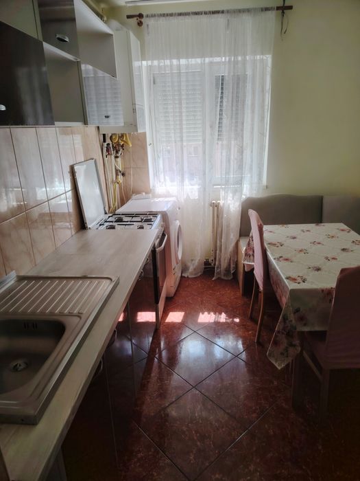 De închiriat apartament