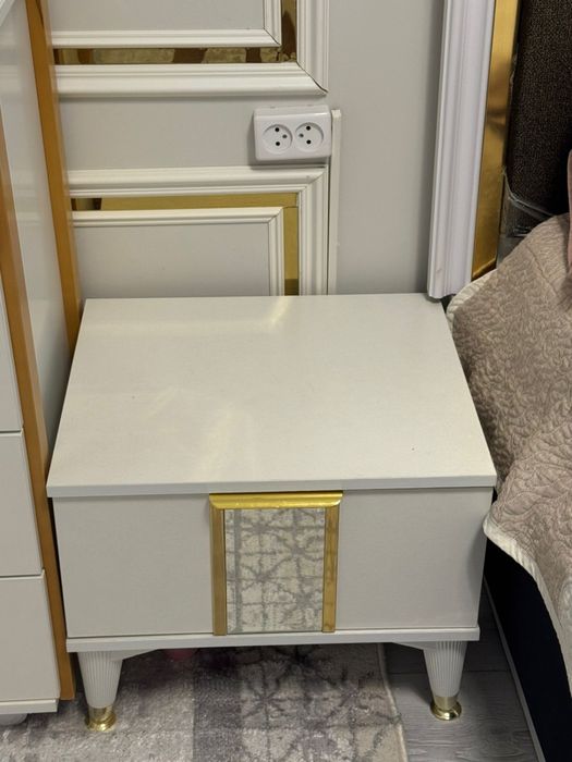 Продаётся спальный гарнитур