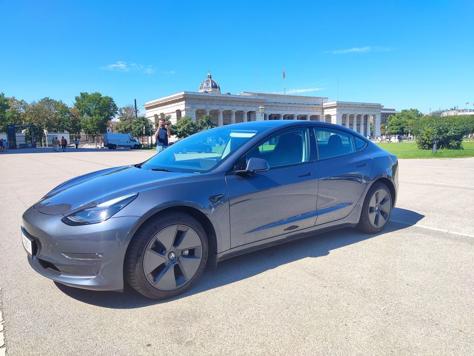 Отдавам под наем Тесла 3 LR DM за абитуриетски бал, сватба или др